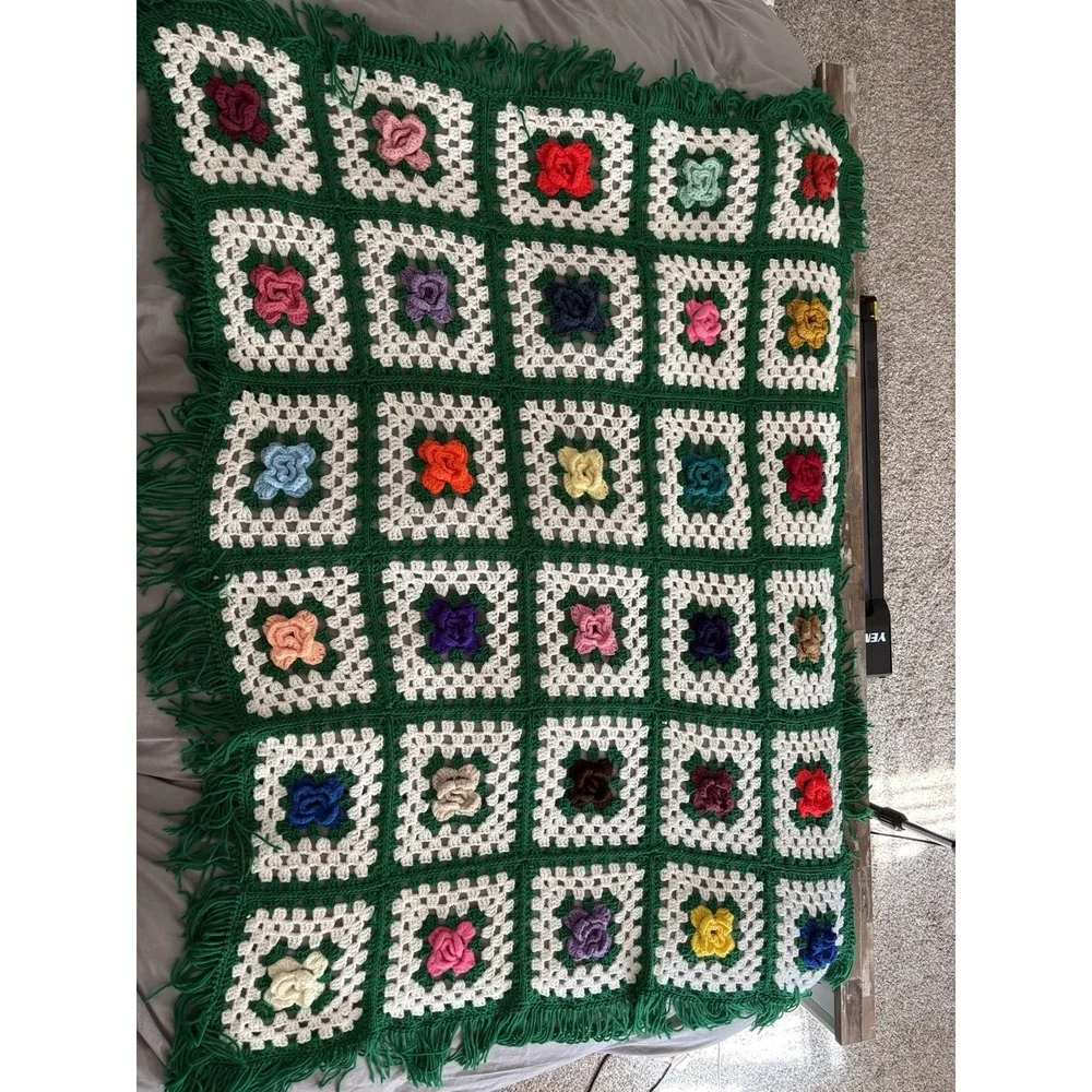 Grannycore Floral Square Crochet Afghan Throw Lap Blanket 67